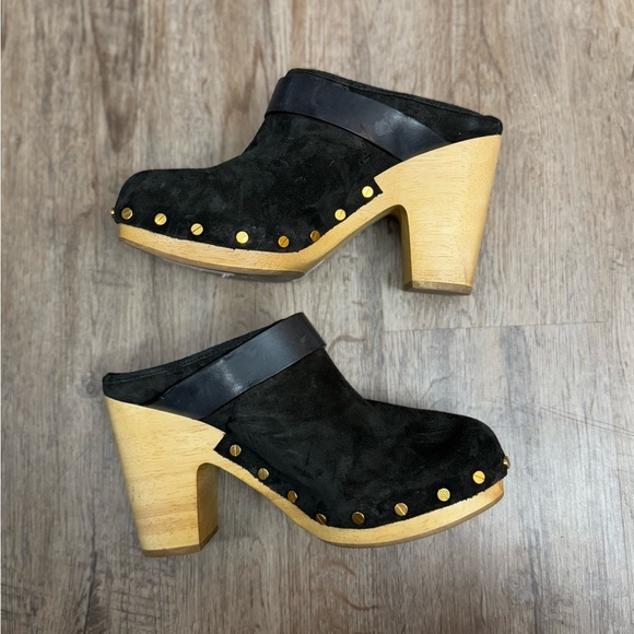 Veronica Beard • Dacey Black Suede Clogs - Picture 9 of 12
